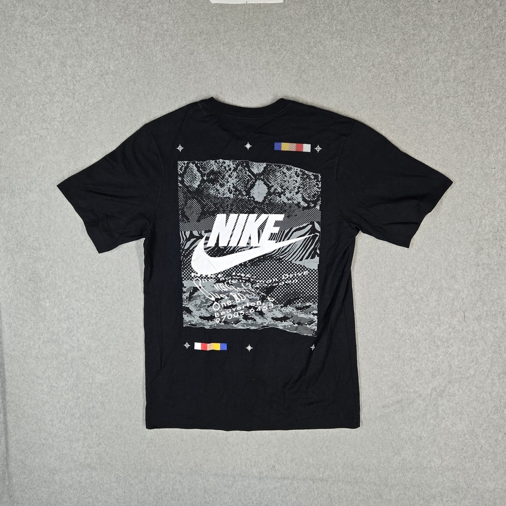 Nike Men Shirt S Black Graphic Activewear Short Sleeve Print